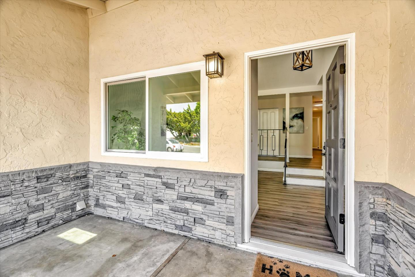 645 Davenport DR