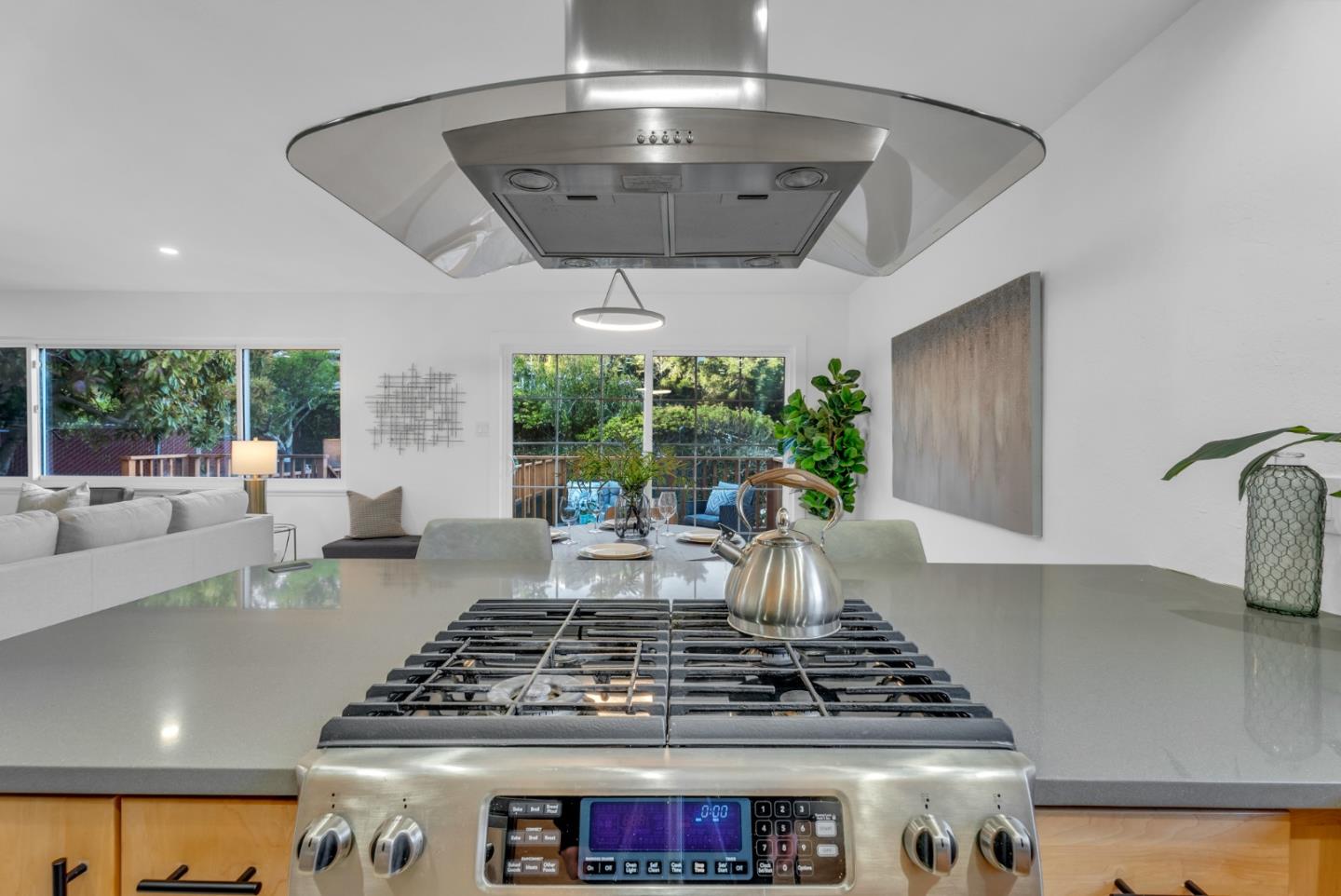 1546 Terra Nova BLVD