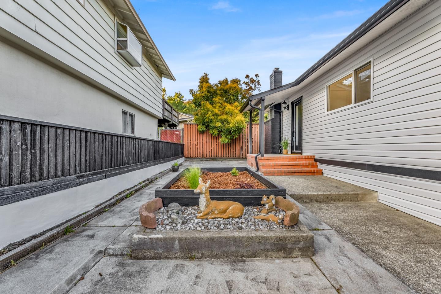 1546 Terra Nova BLVD