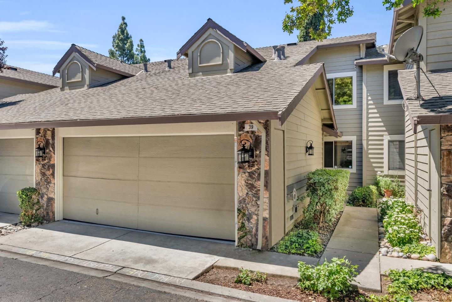 39 Deer Run CIR