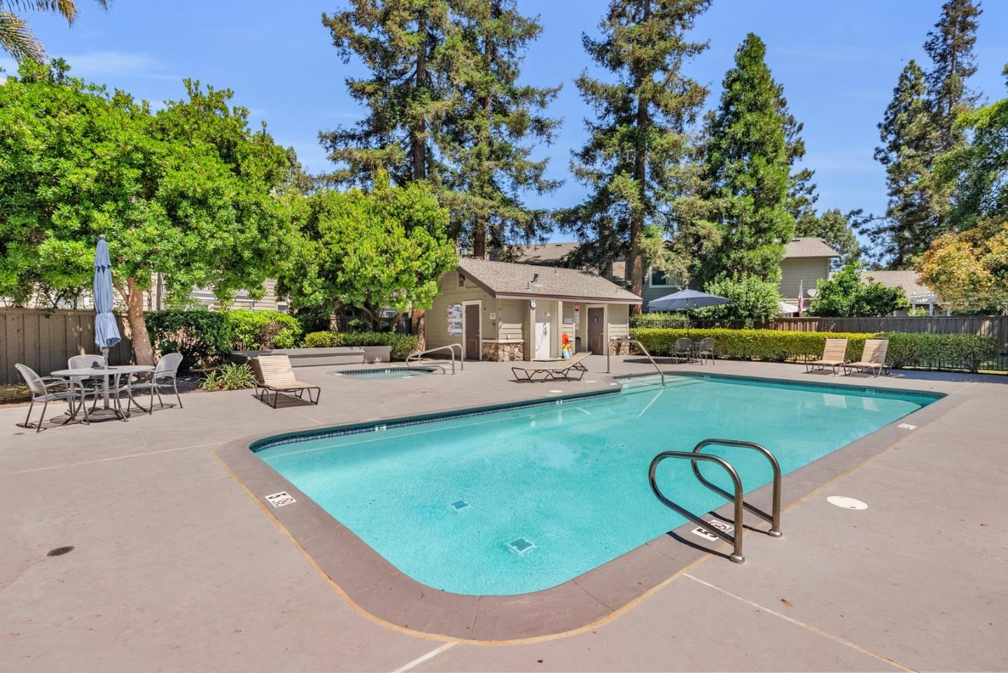 39 Deer Run CIR