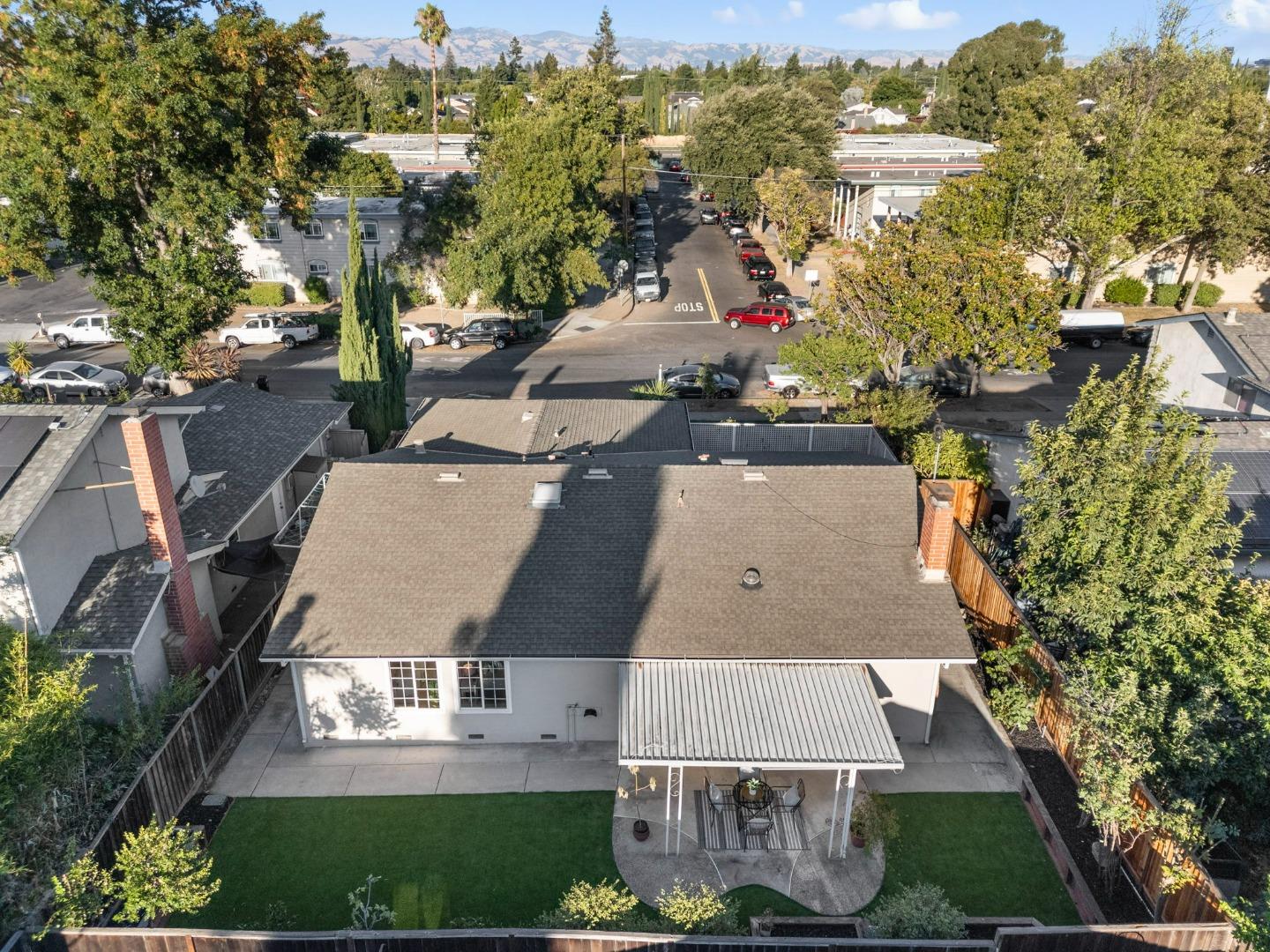 1229 Boynton AVE