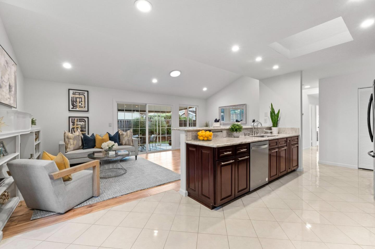 1229 Boynton AVE
