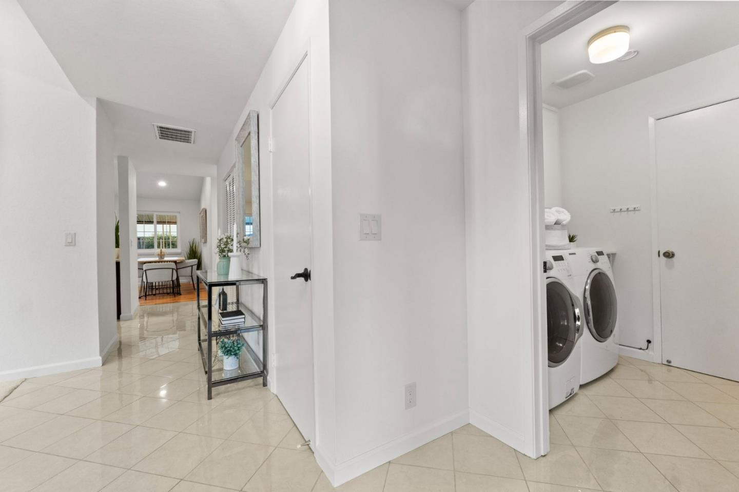 1229 Boynton AVE