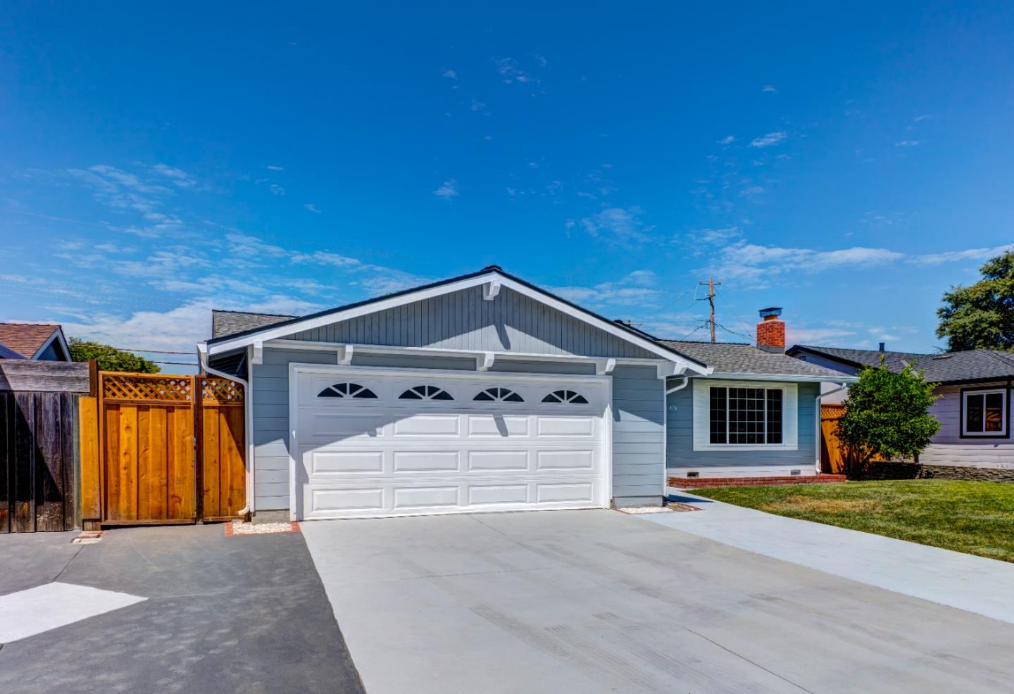 476 Chinook LN