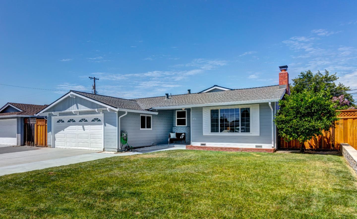 476 Chinook LN