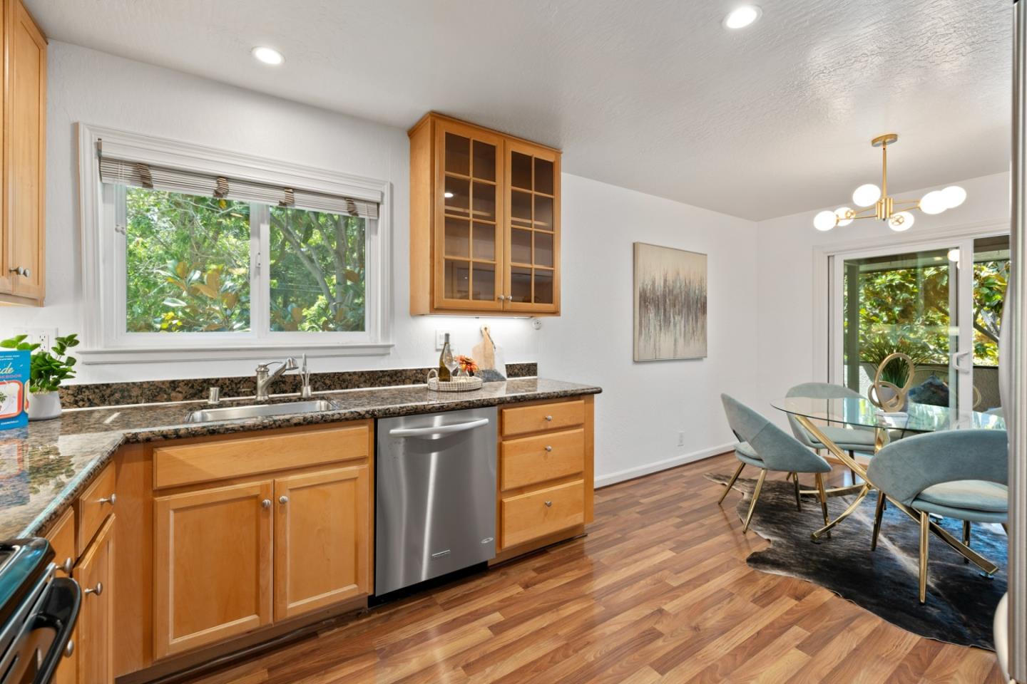 461 Burgess DR 12