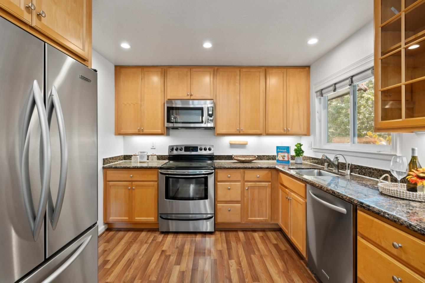461 Burgess DR 12
