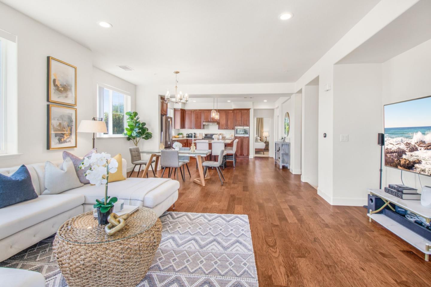 15600 Santorini LN