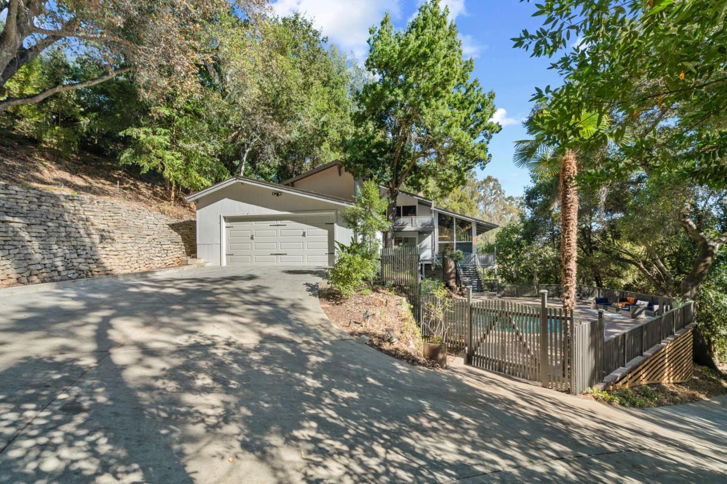 15755 Canon DR