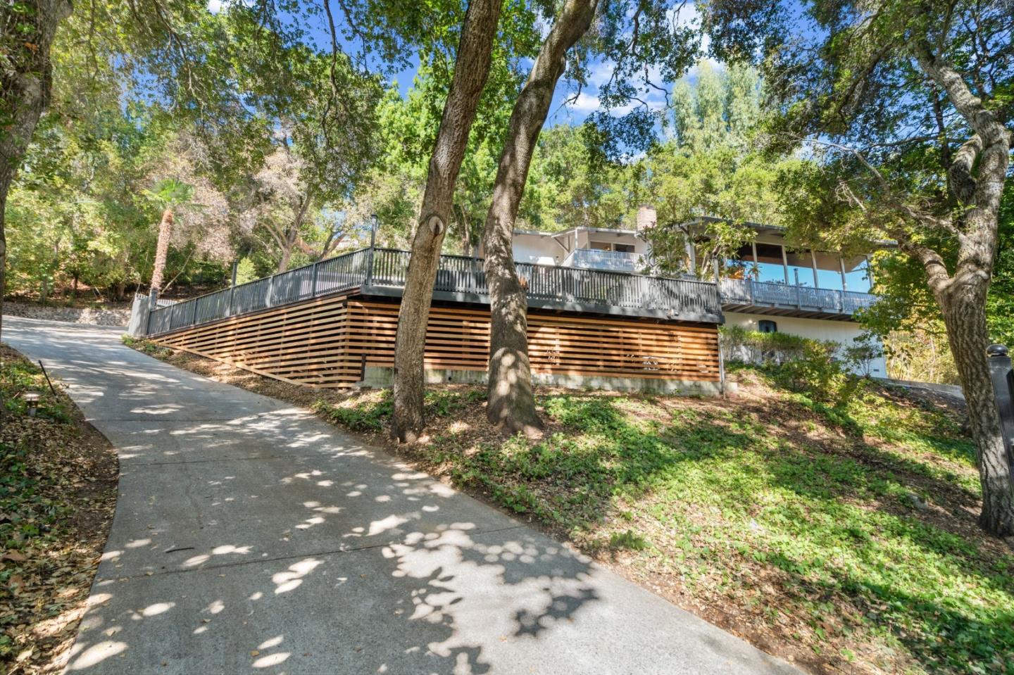 15755 Canon DR