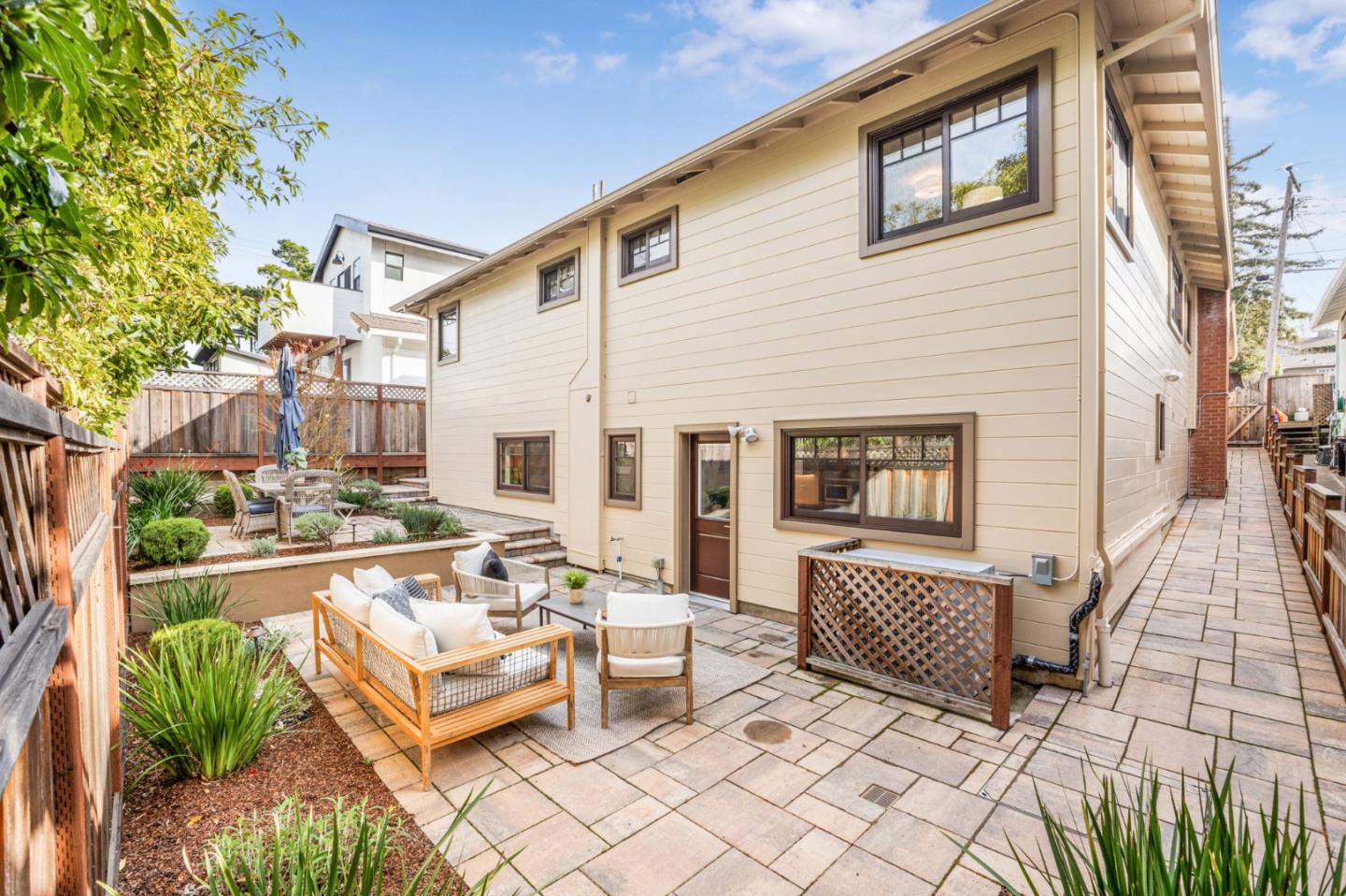 3602 Reposo WAY