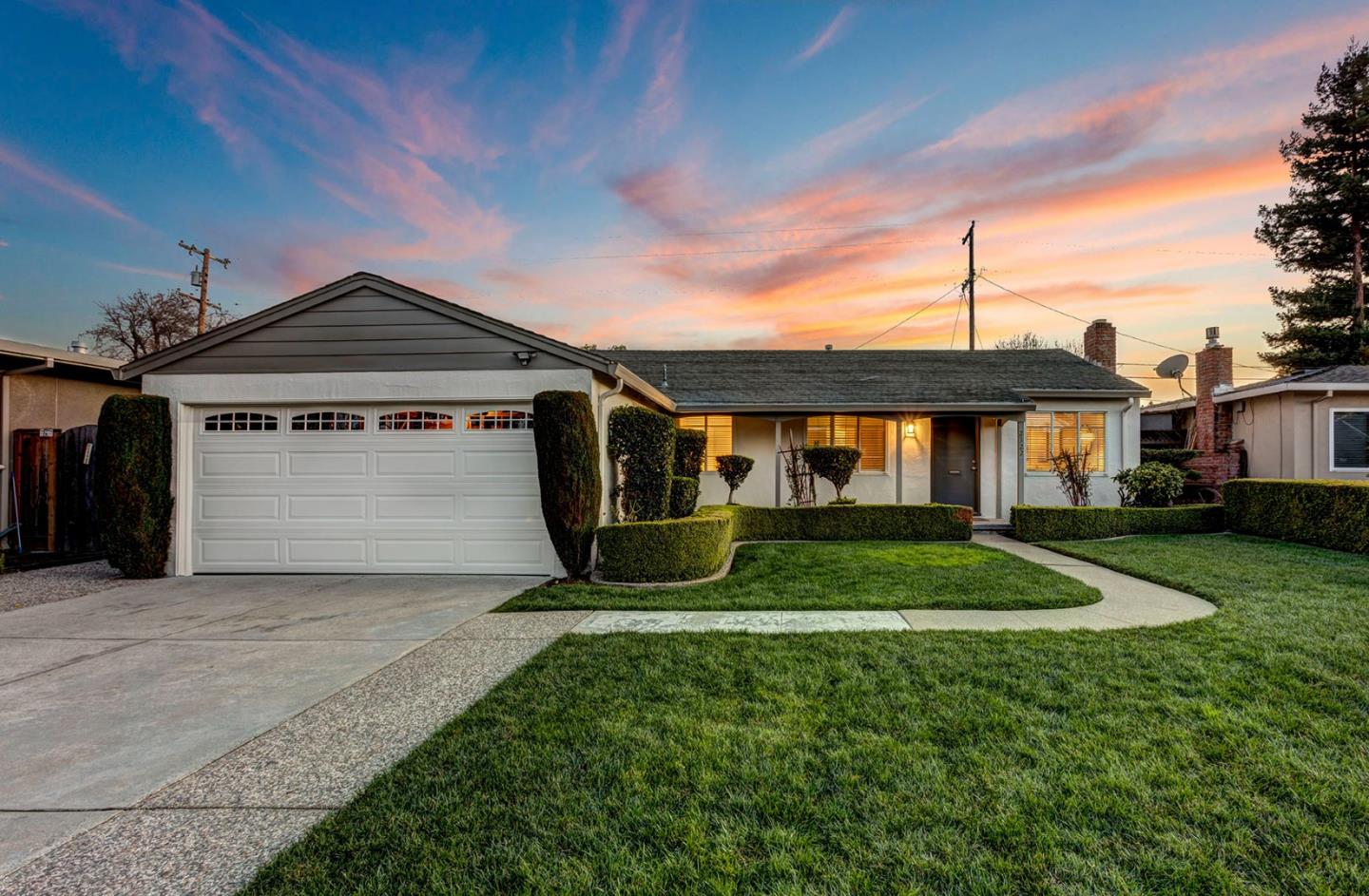 2322 Boxwood DR