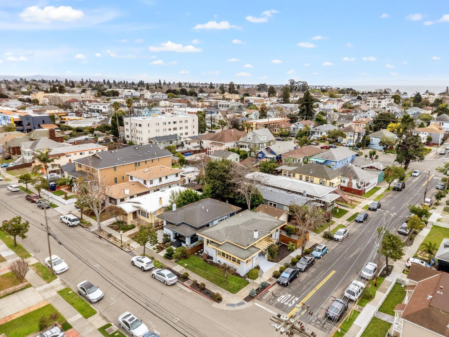 600 Pacific AVE