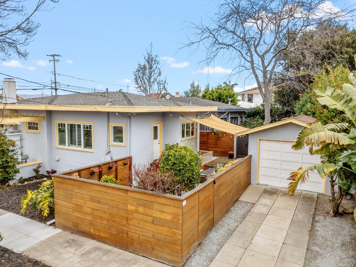 600 Pacific AVE