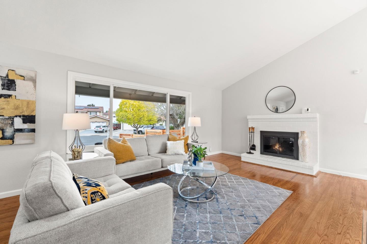 366 Grandin CT