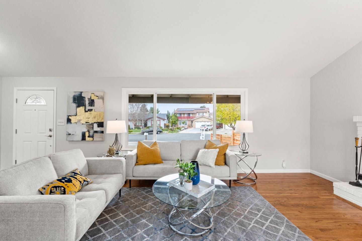 366 Grandin CT