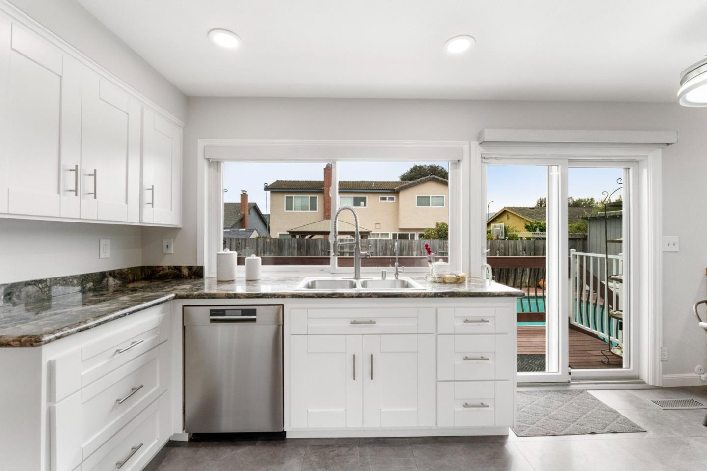 366 Grandin CT