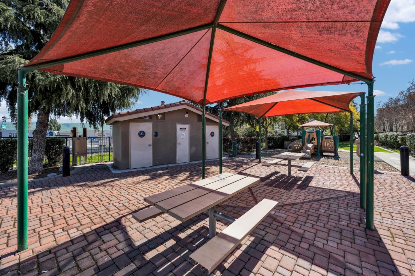 1254 Mente Linda LOOP