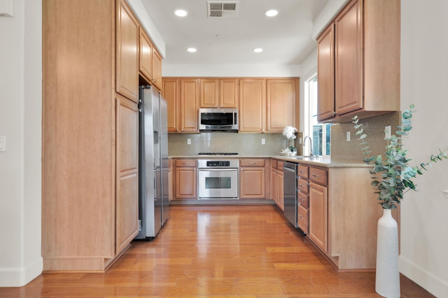 1254 Mente Linda LOOP