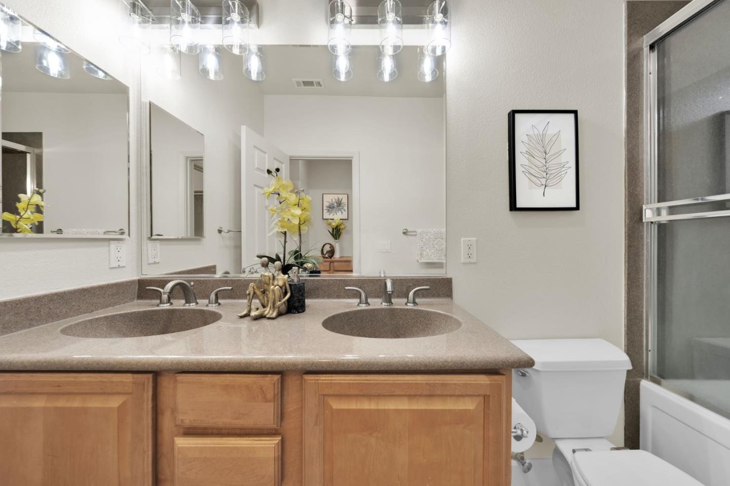 1254 Mente Linda LOOP