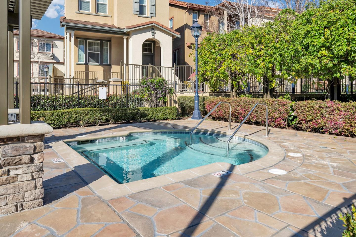 1254 Mente Linda LOOP