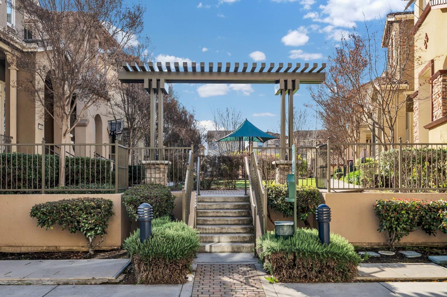 1254 Mente Linda LOOP