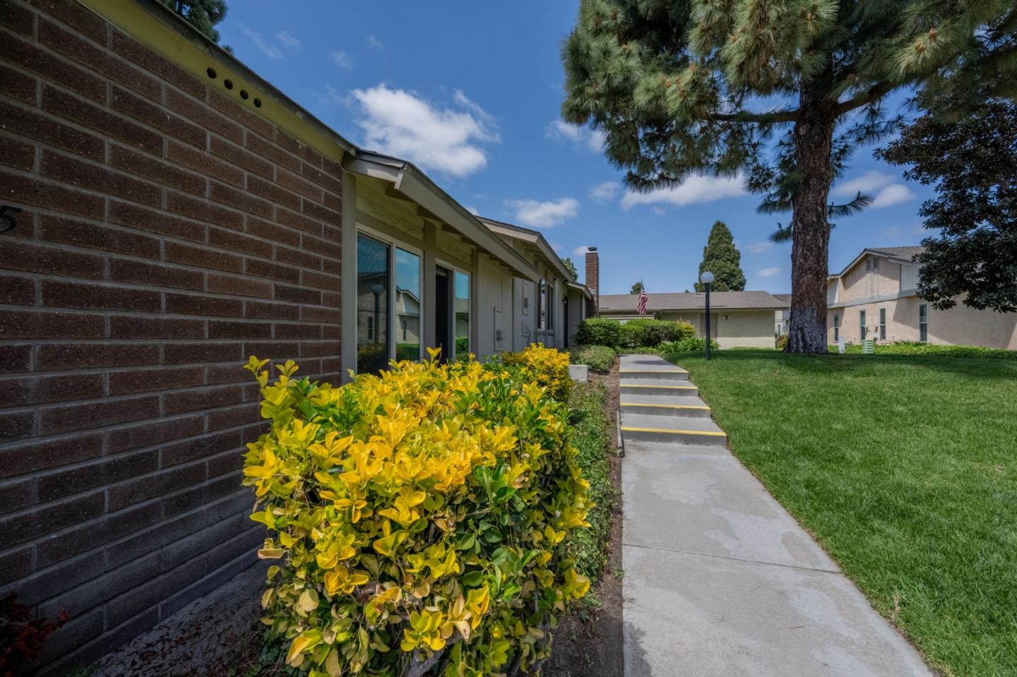 3575 Guava WAY