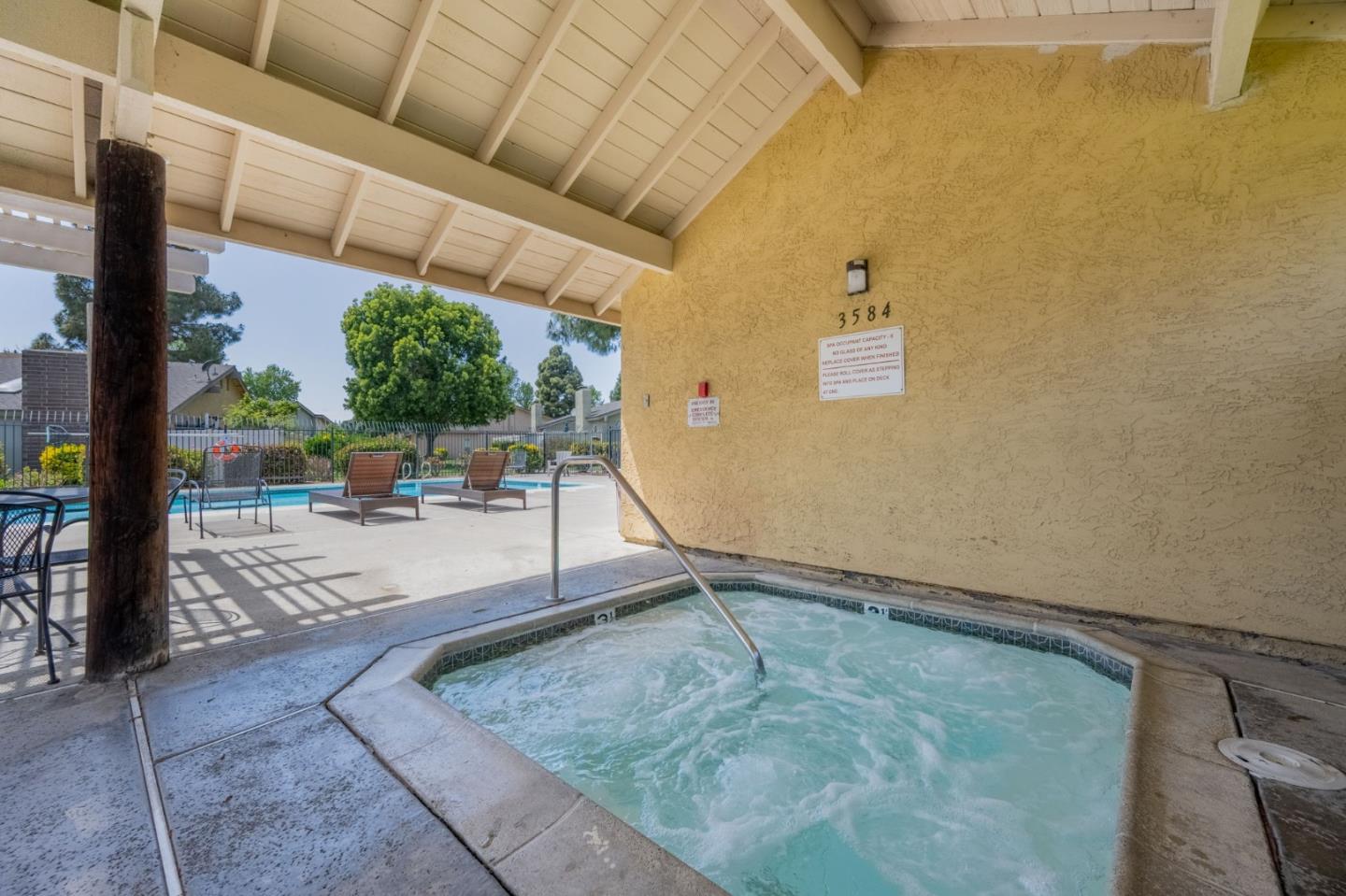 3575 Guava WAY