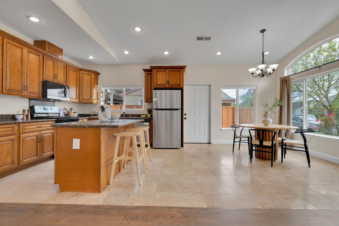 120 Dale DR
