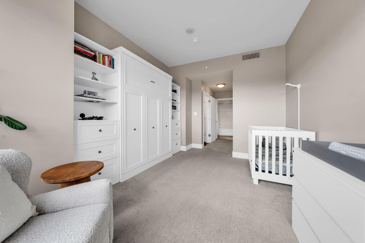 88 E San Fernando ST 1403