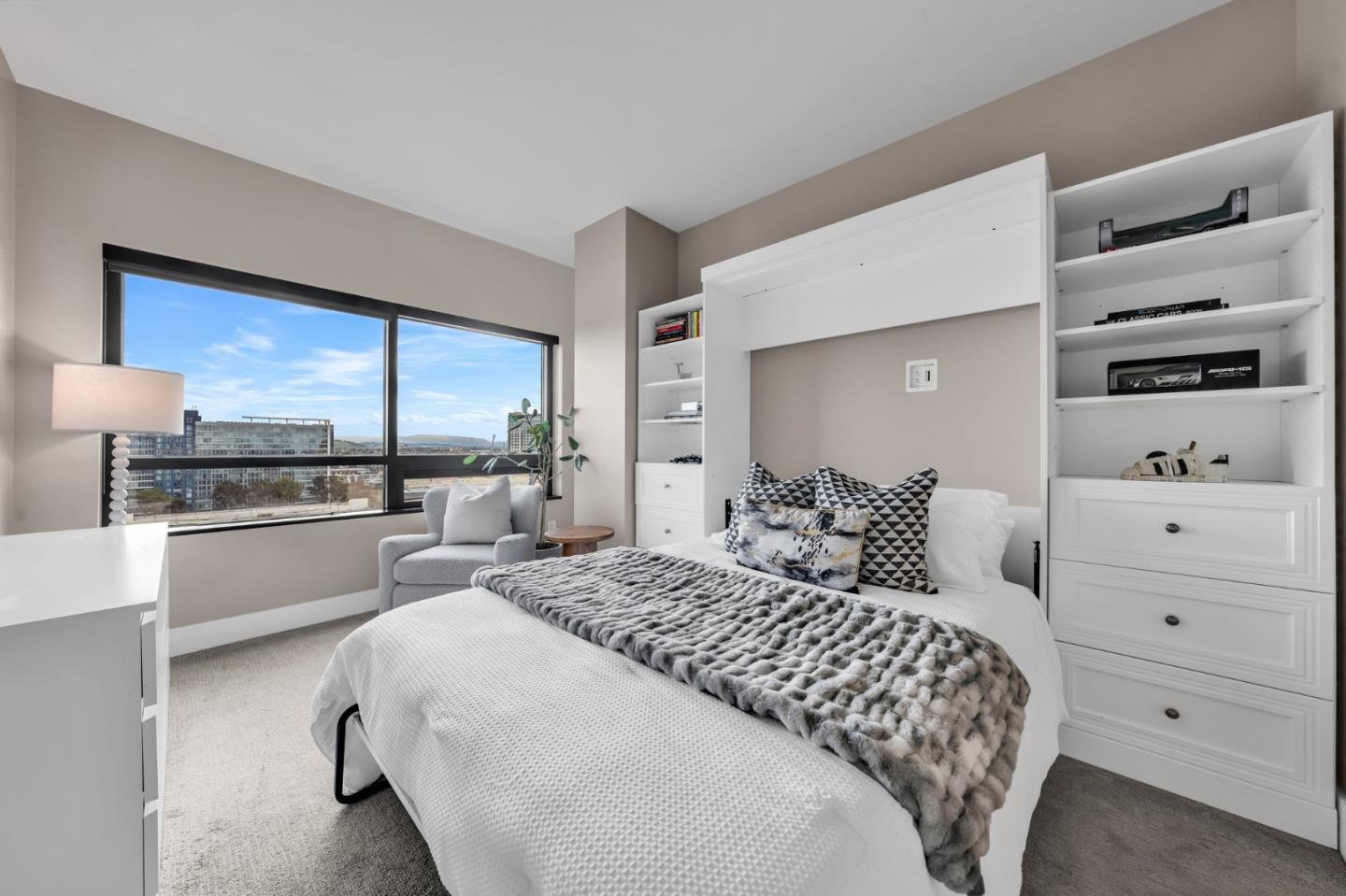88 E San Fernando ST 1403
