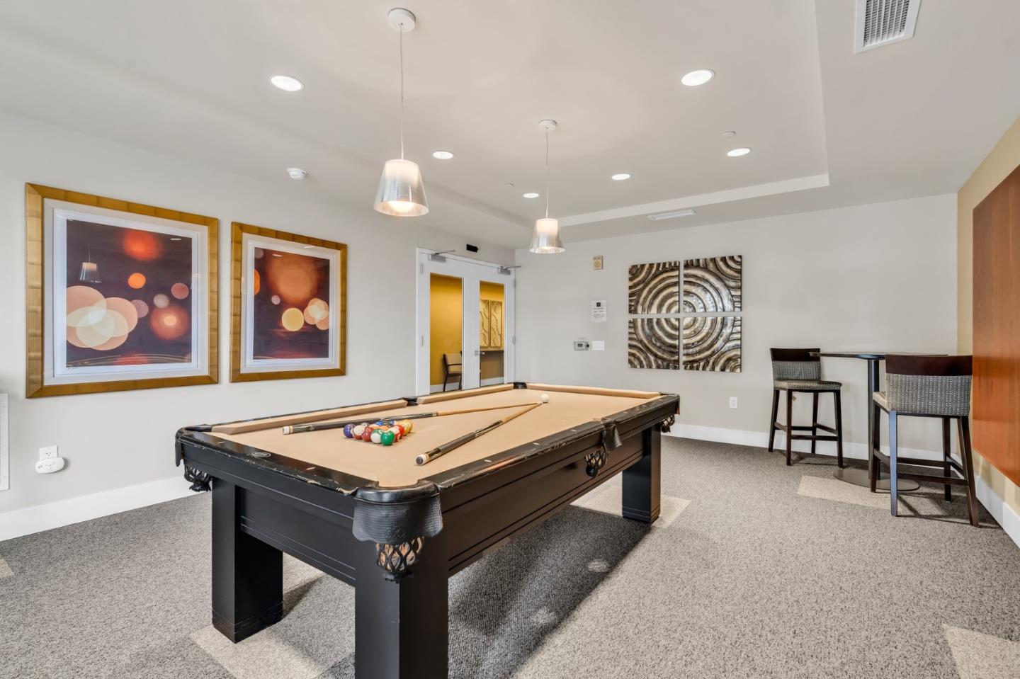 88 E San Fernando ST 1403