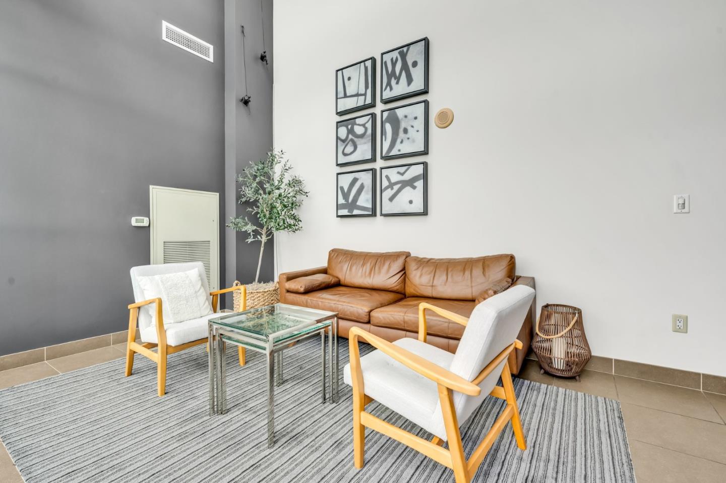 88 E San Fernando ST 1403