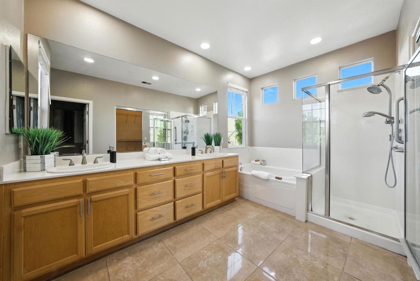 3035 Canoas Villa Court