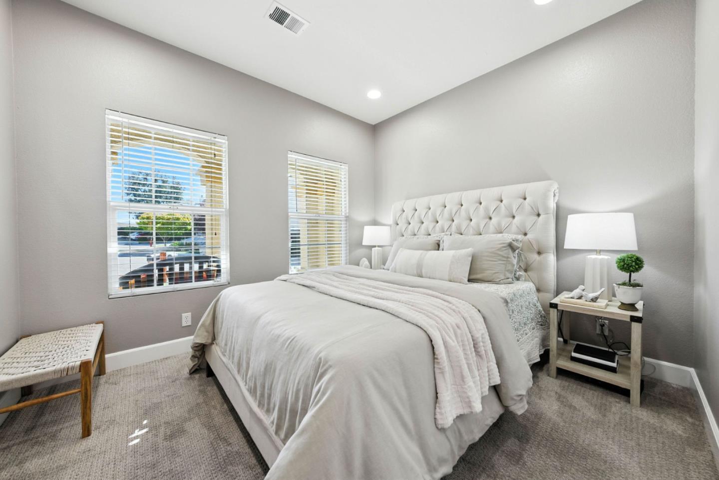 3035 Canoas Villa Court
