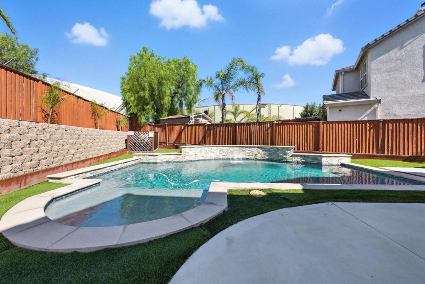 3035 Canoas Villa Court