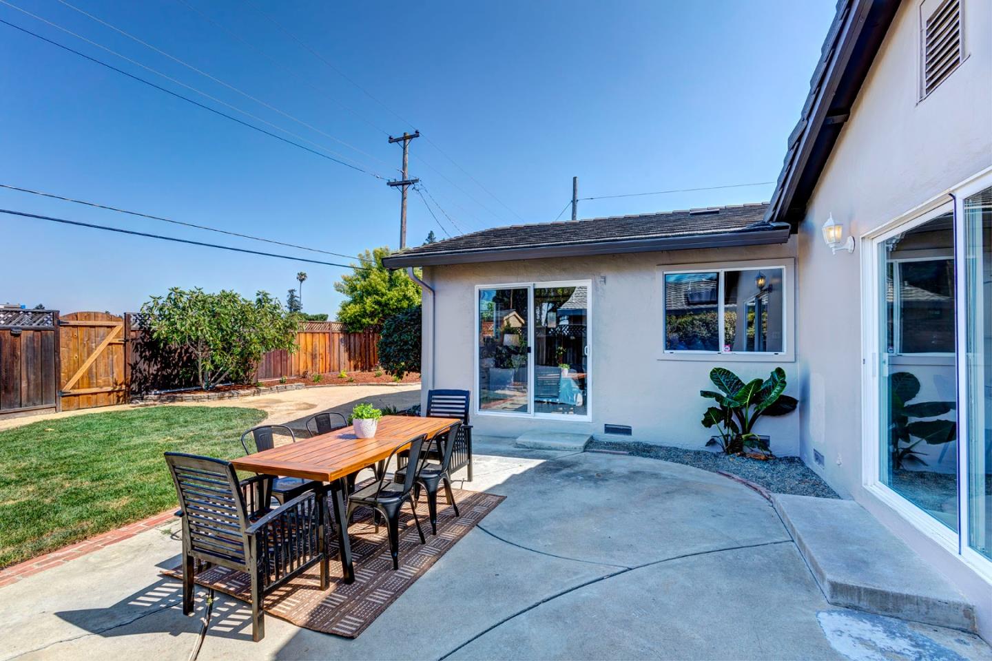 866 Daffodil WAY