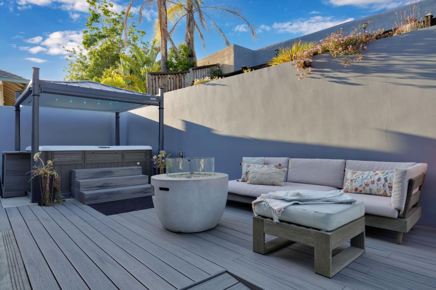 865 Valley Oak Drive