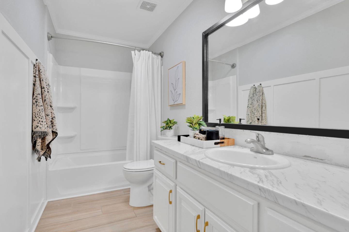 865 Valley Oak Drive