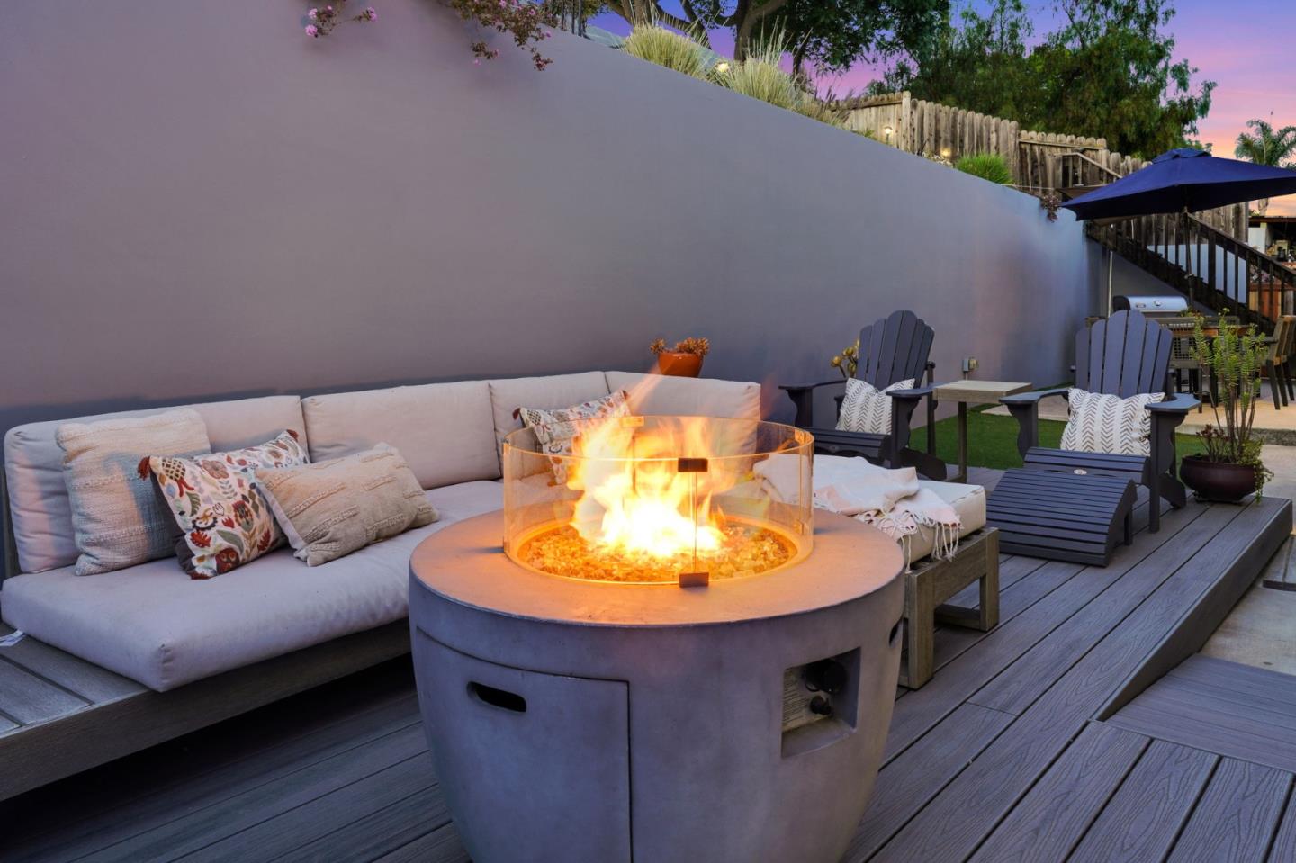 865 Valley Oak Drive