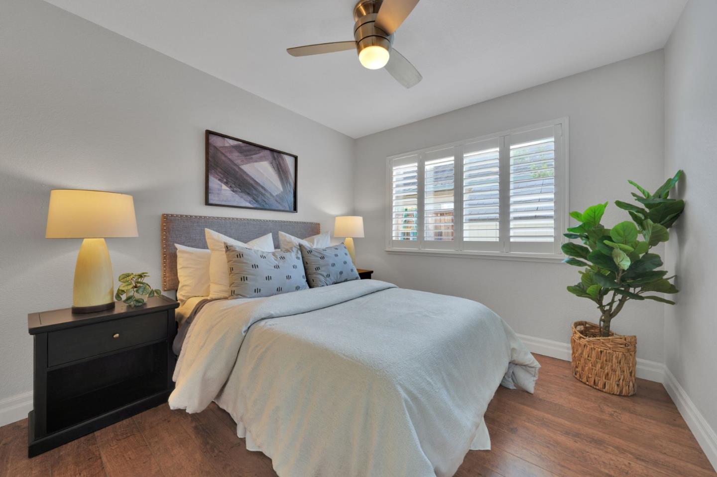 865 Valley Oak Drive