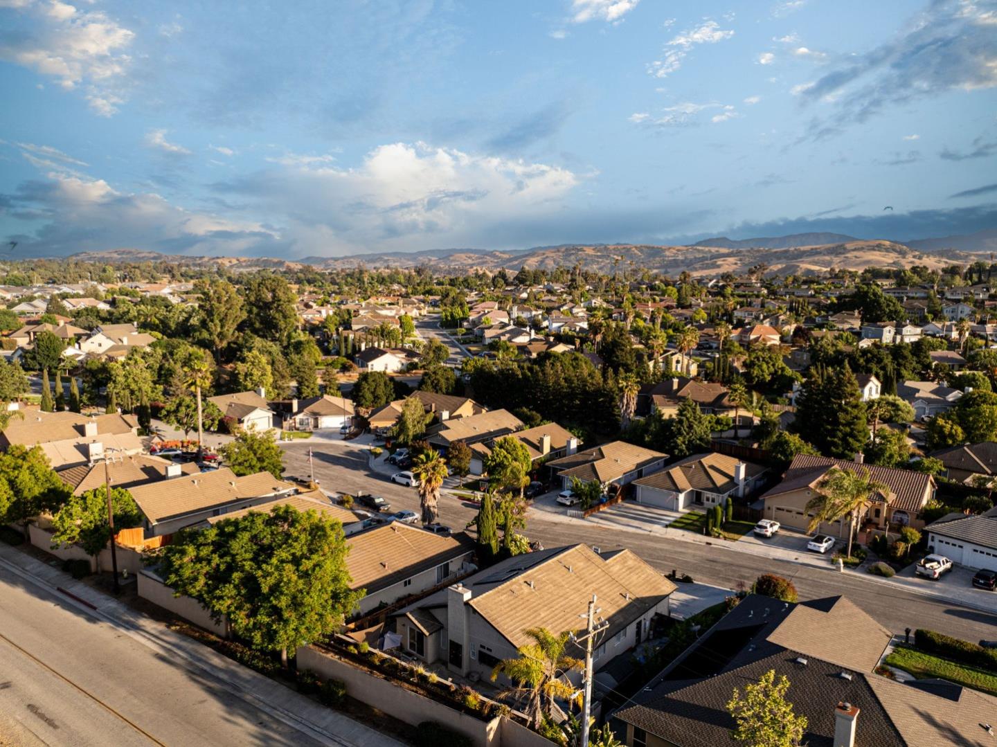 865 Valley Oak Drive