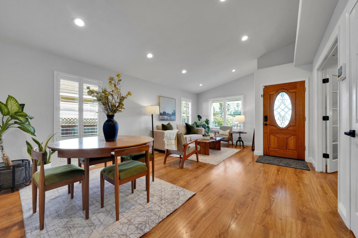 865 Valley Oak Drive