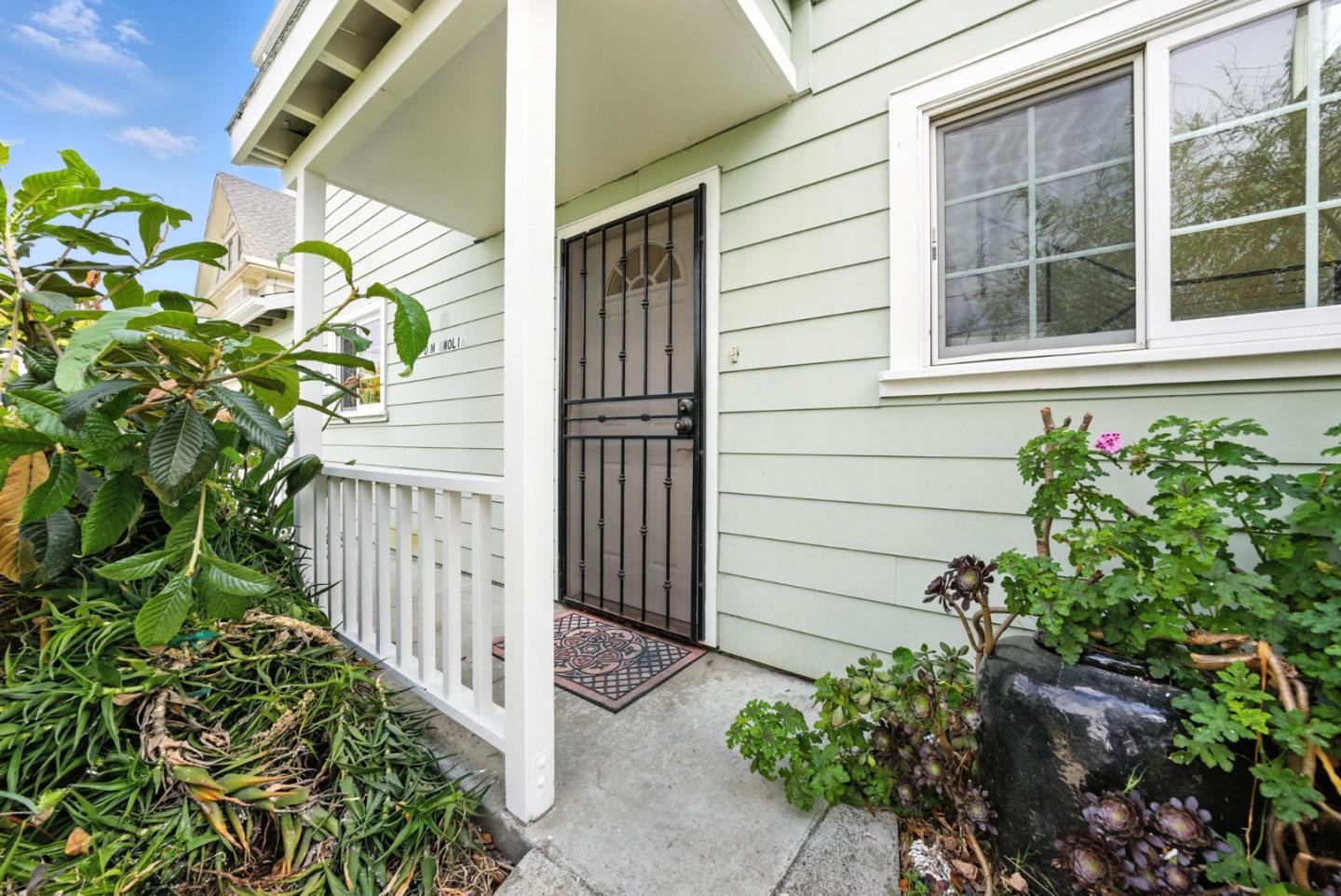 2930 Magnolia Street