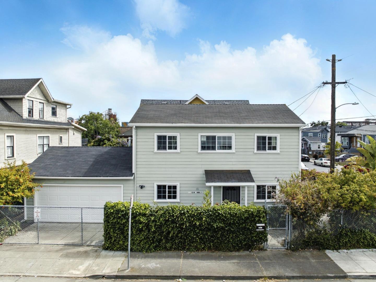 2930 Magnolia Street