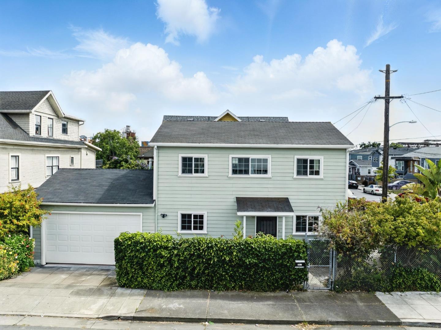 2930 Magnolia Street