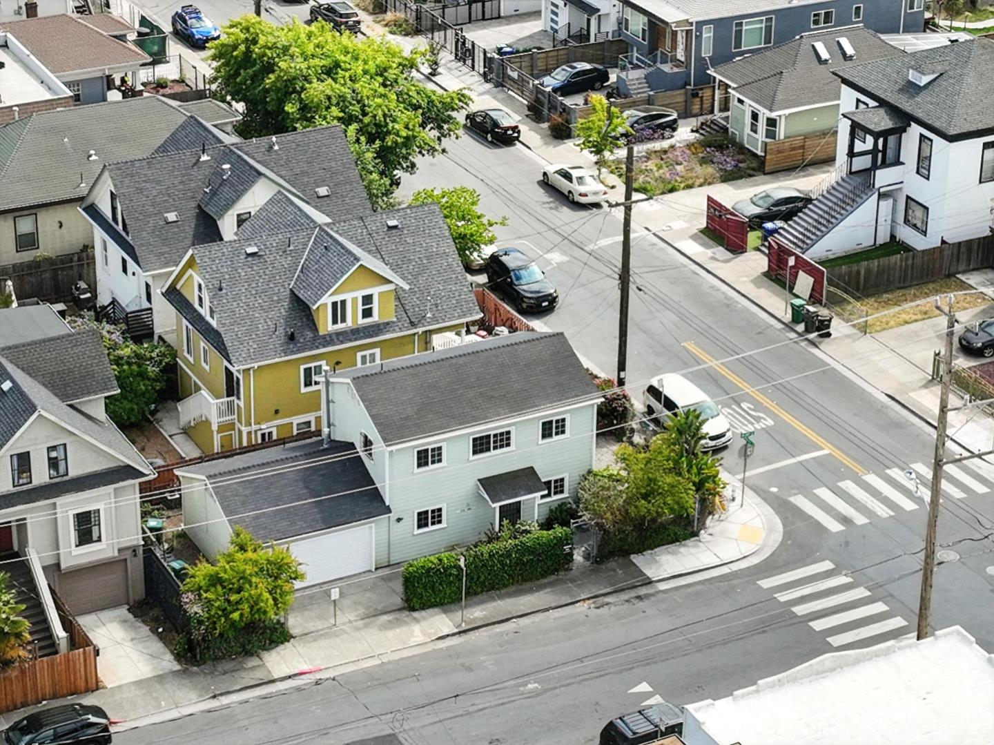 2930 Magnolia Street