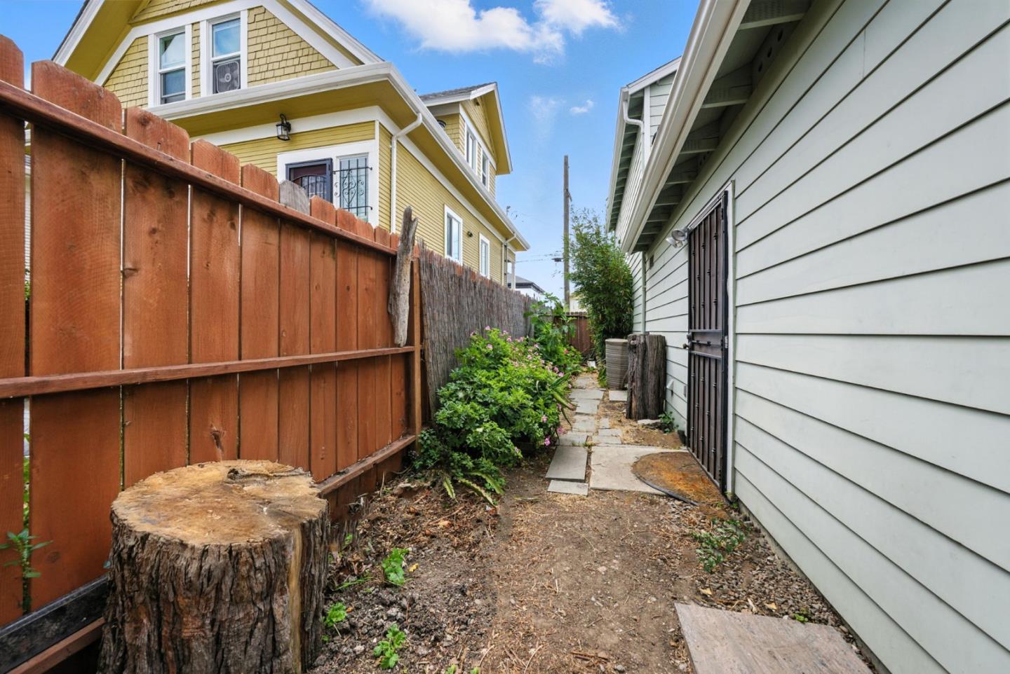 2930 Magnolia Street