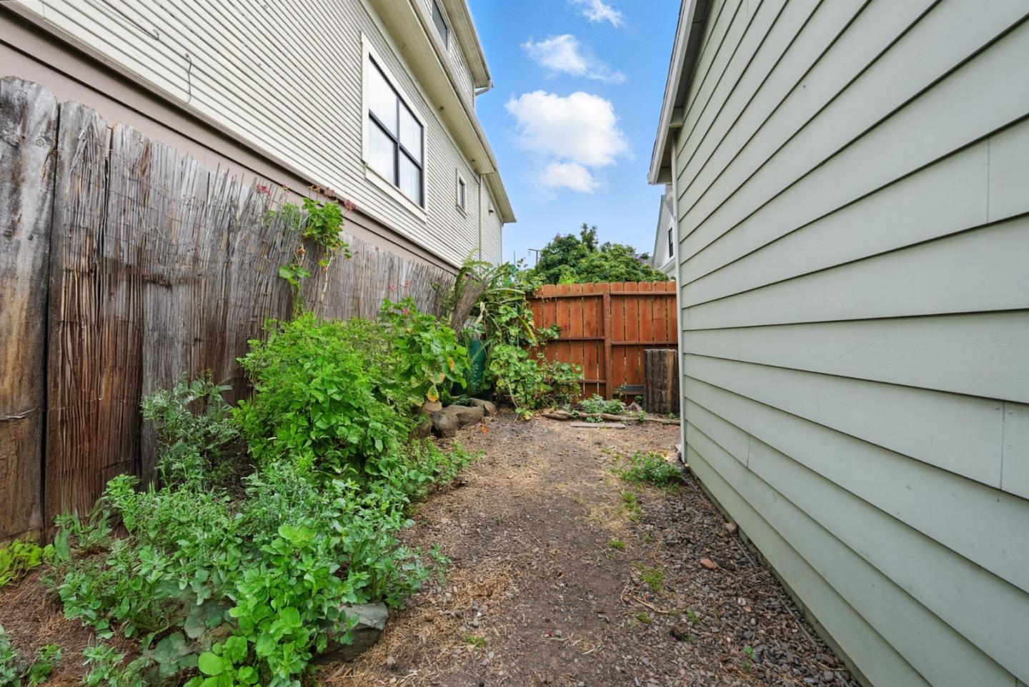 2930 Magnolia Street